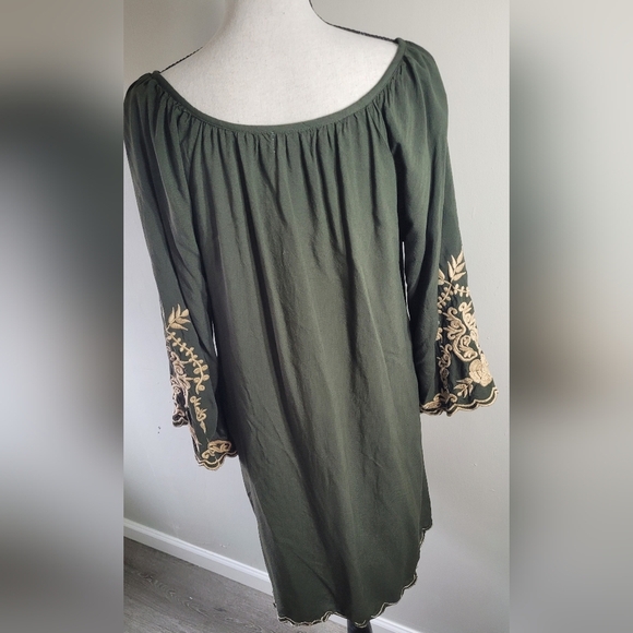 C/C CHIC CONNECTION Embroidered Beach cover-up or sundress M - Picture 2 of 6